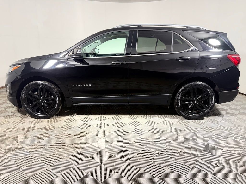 Used 2020 Chevrolet Equinox LT w/ Midnight Edition AWD/4WD image 3