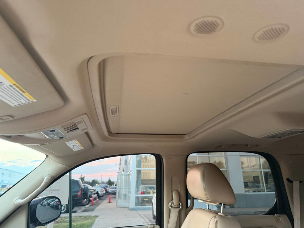 Used 2012 Cadillac Escalade Luxury image 22