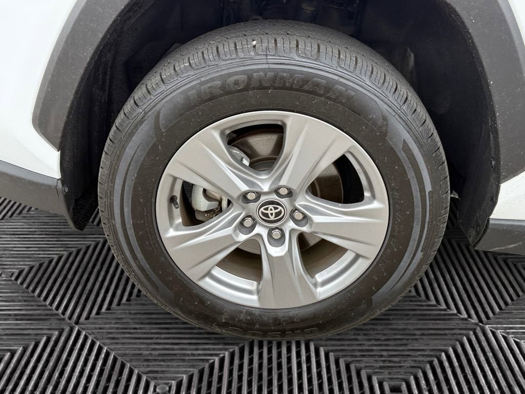 Certified 2024 Toyota RAV4 LE AWD/4WD image 14