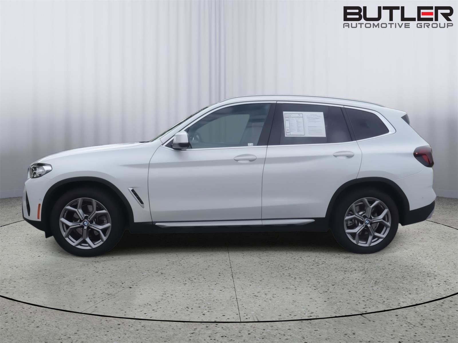 Used 2024 BMW X3 sDrive30i w/ Premium Package RWD image 4