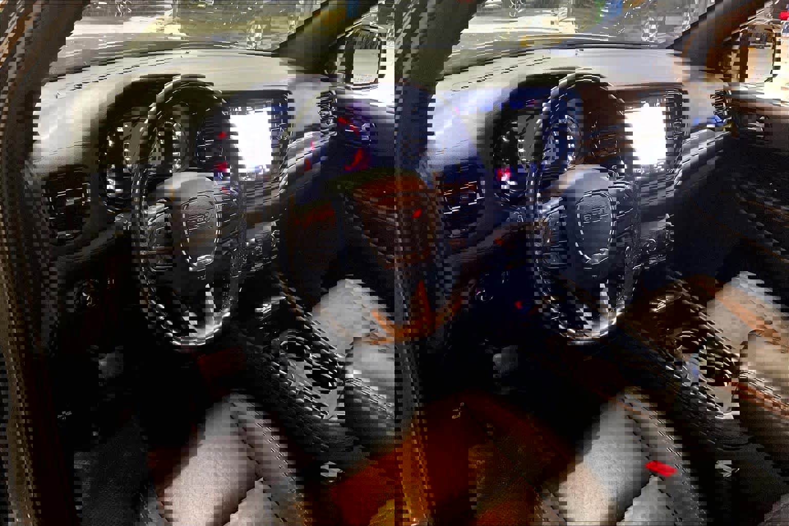 Used 2021 Dodge Durango GT w/ Blacktop Package image 16