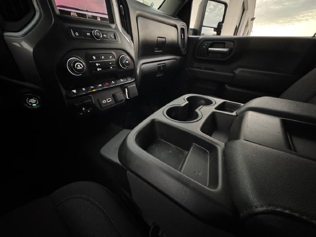 Used 2024 Chevrolet Silverado 2500 Custom w/ Custom Value Package AWD/4WD image 10