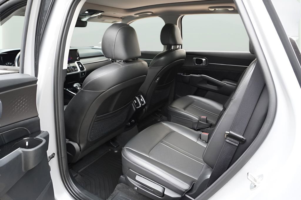 Used 2023 Kia Sorento SX FWD image 25