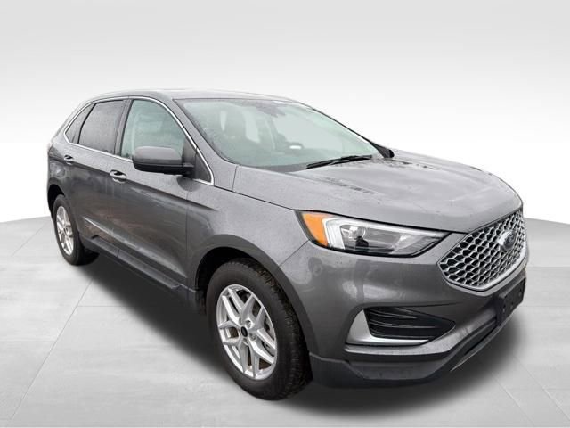 Used 2024 Ford Edge SEL image 2