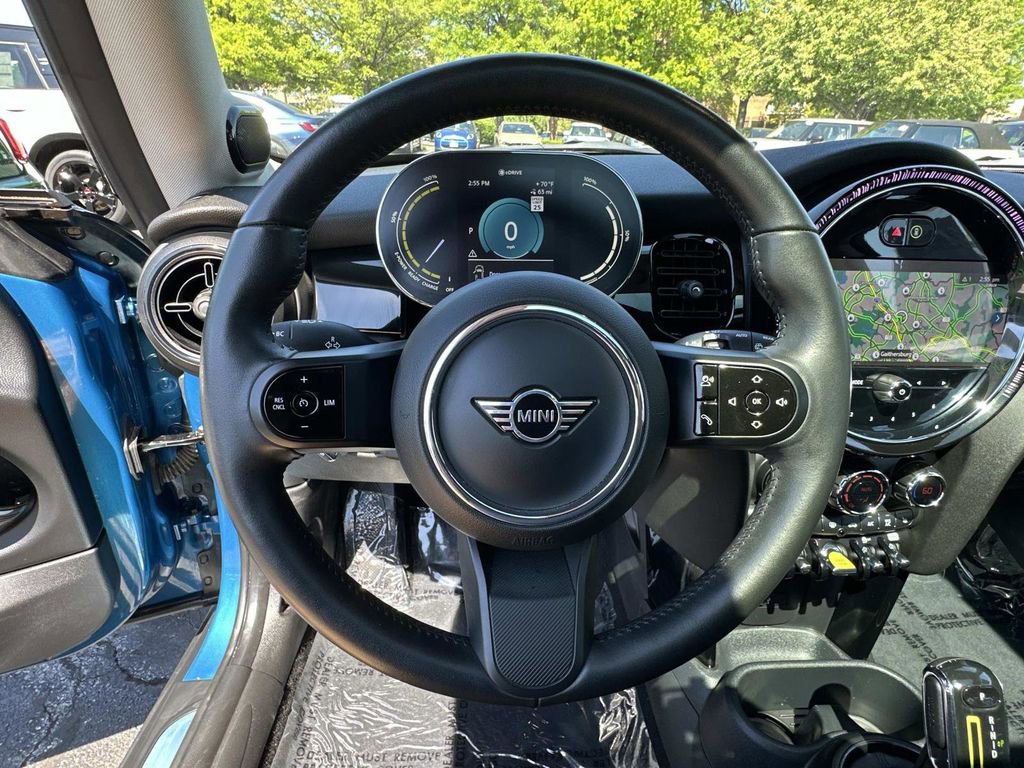 Used 2024 MINI Cooper SE FWD image 15