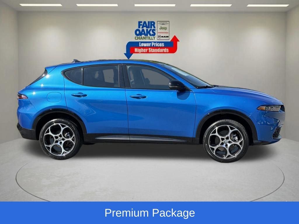 Used 2025 Alfa Romeo Tonale w/ Premium Package AWD/4WD image 6