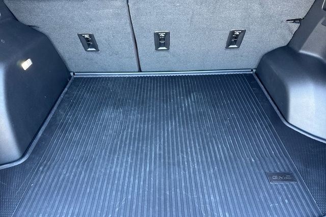 New 2026 GMC Terrain Denali w/ LPO, Floor Liner Package AWD/4WD image 17