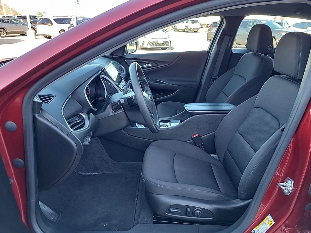 Used 2023 Chevrolet Malibu LT FWD image 8