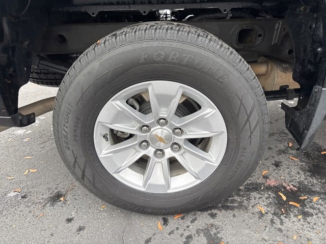 Used 2025 Chevrolet Silverado 1500 LT image 9