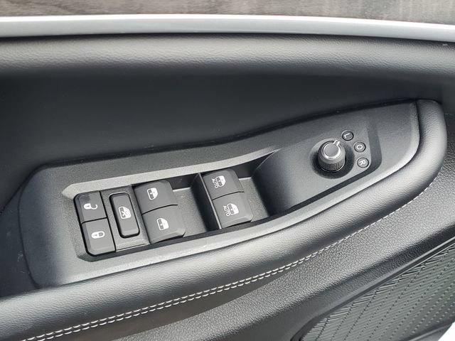New 2026 Jeep Grand Cherokee Altitude AWD/4WD image 18