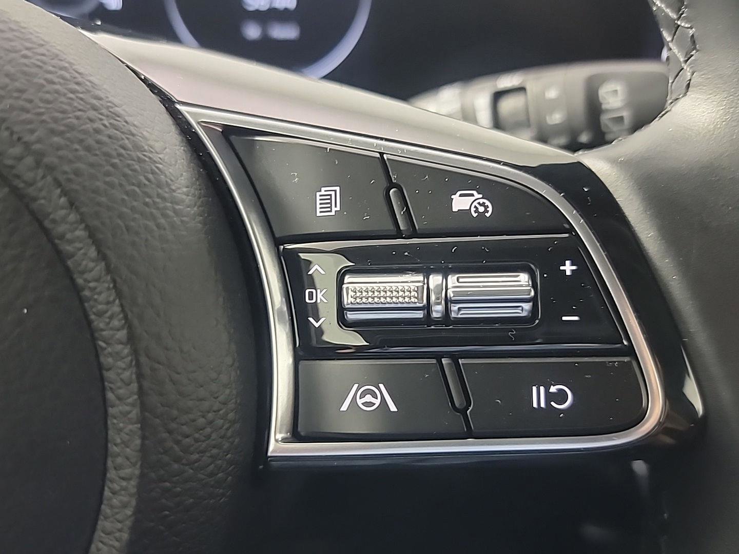 Used 2025 Kia Seltos EX image 26