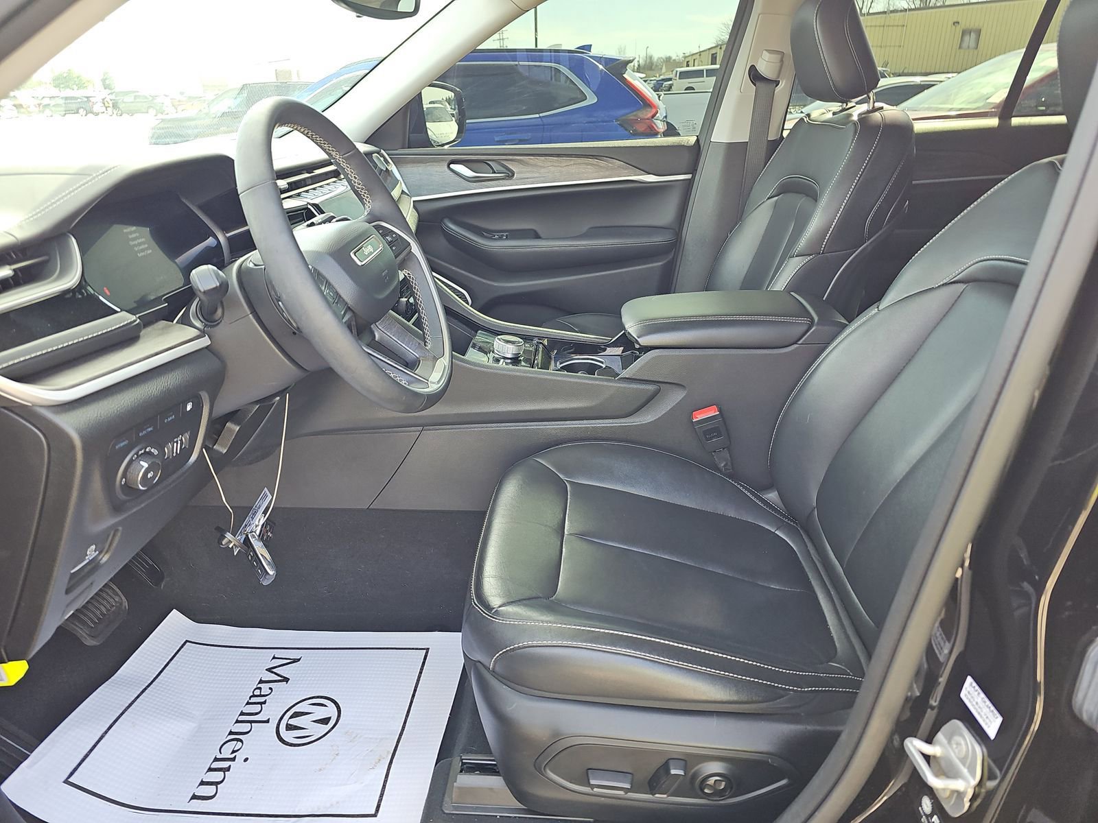 Used 2022 Jeep Grand Cherokee Limited 4xe image 4