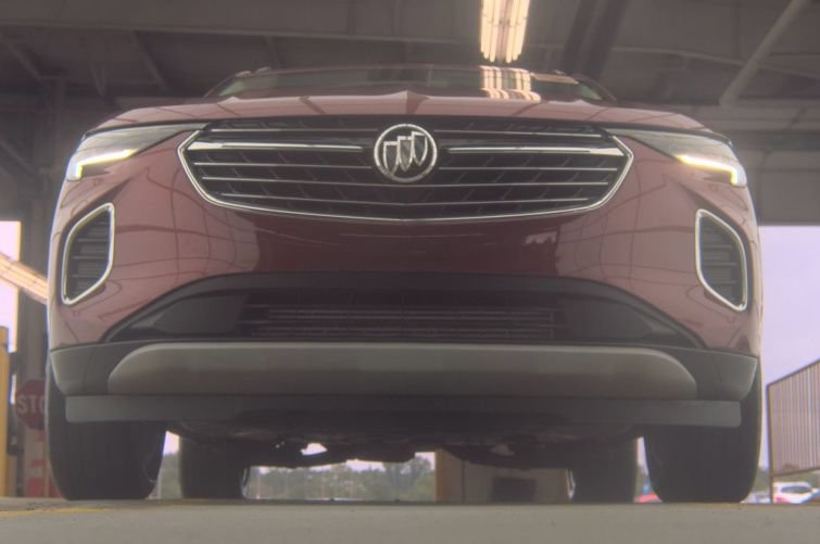 Used 2023 Buick Envision Essence AWD/4WD image 7
