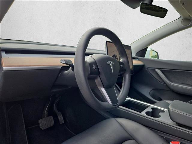 Used 2021 Tesla Model Y Long Range AWD/4WD image 10