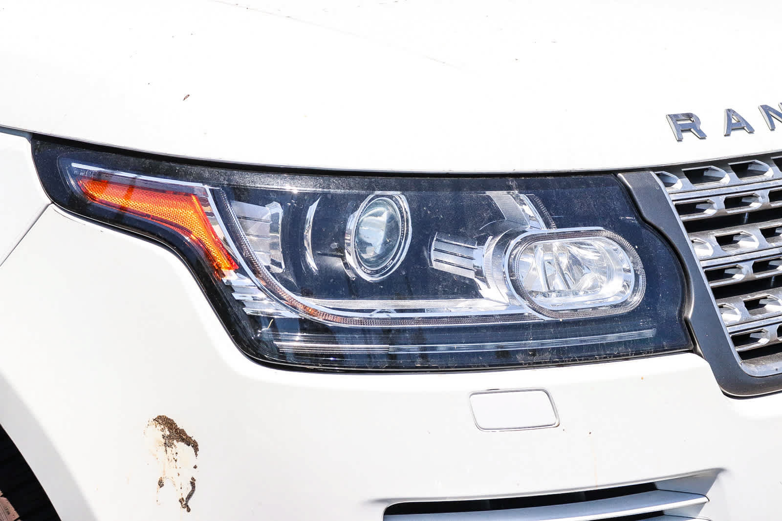 Used 2015 Land Rover Range Rover Supercharged AWD/4WD image 17