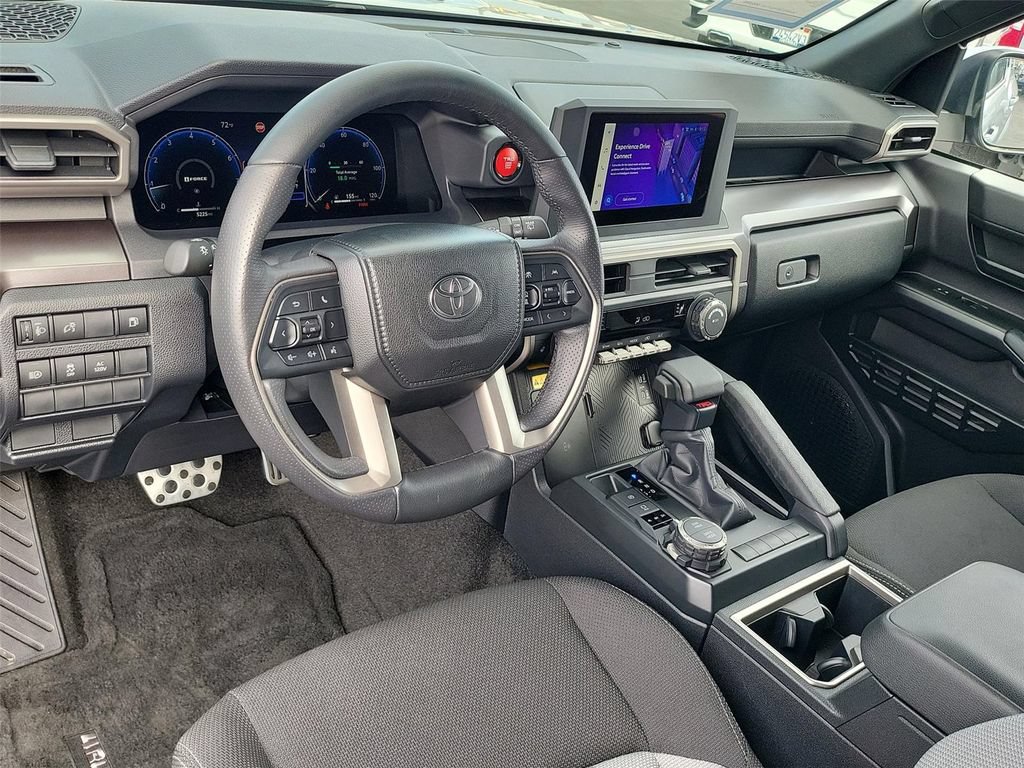Used 2025 Toyota 4Runner TRD Sport AWD/4WD image 2