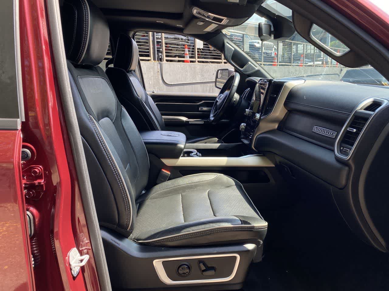 Used 2019 RAM 1500 Laramie w/ Sport Appearance Package AWD/4WD image 18