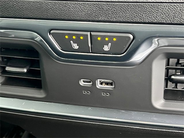 New 2025 GMC Sierra 2500 SLT w/ SLT Premium Package image 17