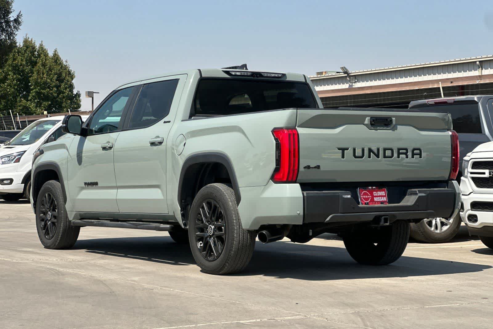 Used 2024 Toyota Tundra Limited AWD/4WD image 7
