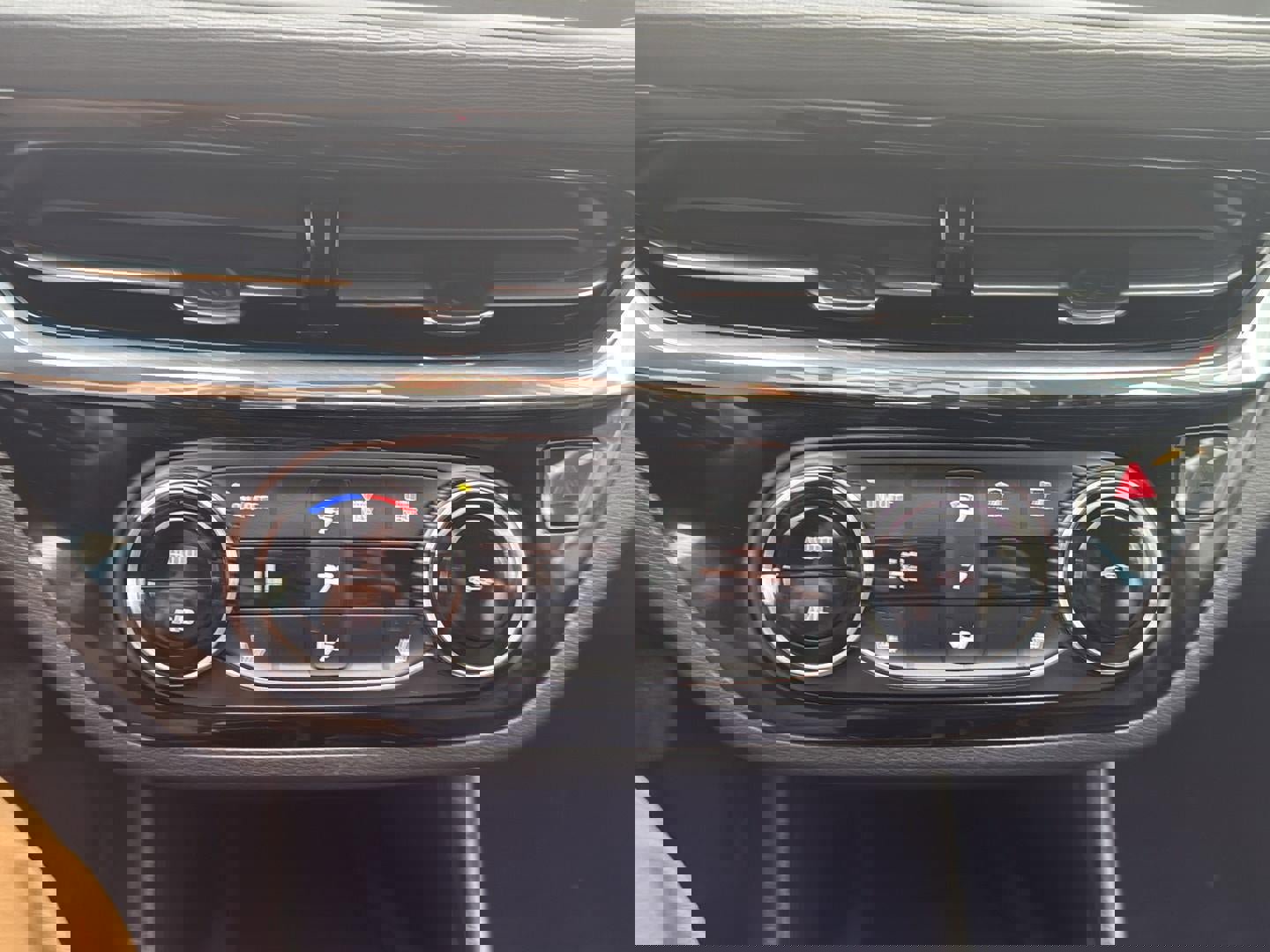 Used 2025 Buick Envista Sport Touring w/ Convenience I Package image 18