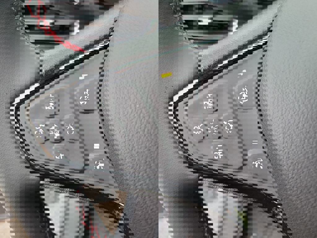 Certified 2024 Chevrolet Equinox RS image 24