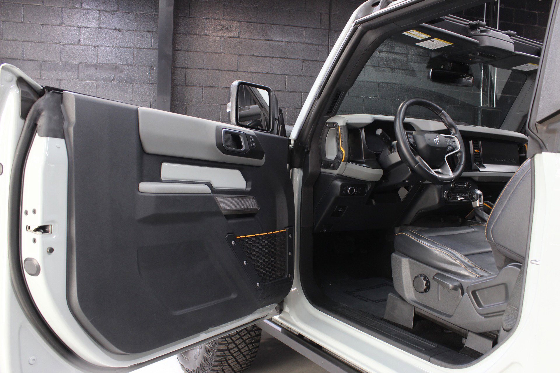 Used 2022 Ford Bronco Badlands image 28