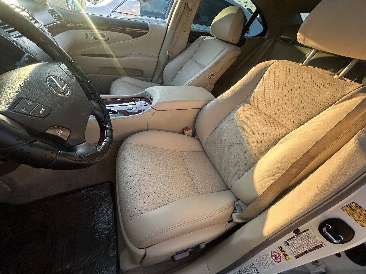 Used 2010 Lexus LS 460 AWD image 18