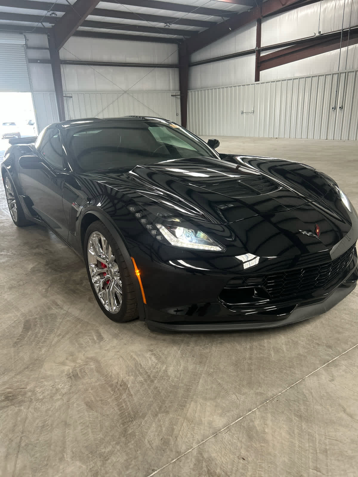 Used 2015 Chevrolet Corvette Z06 w/ 3LZ Preferred Equipment Group image 7