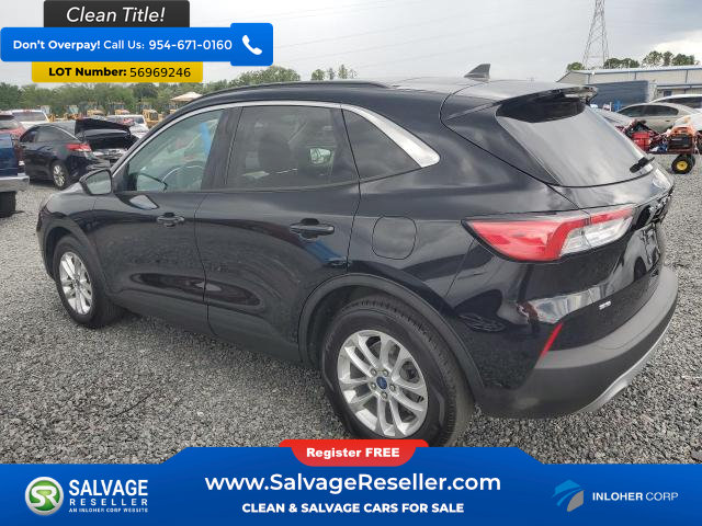 Used 2020 Ford Escape SE FWD image 3