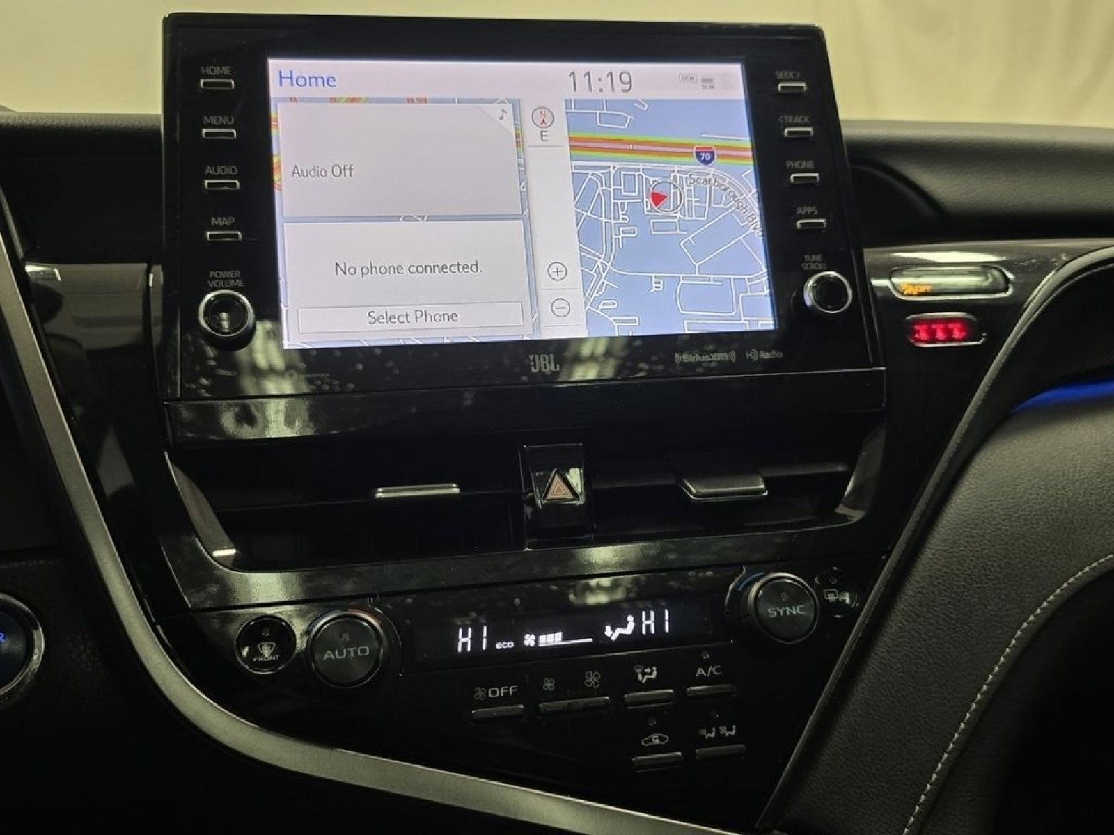 Used 2024 Toyota Camry XSE w/ Navigation Package FWD image 31