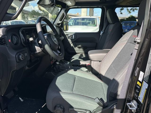 New 2025 Jeep Wrangler Unlimited Rubicon w/ Safety Group image 9