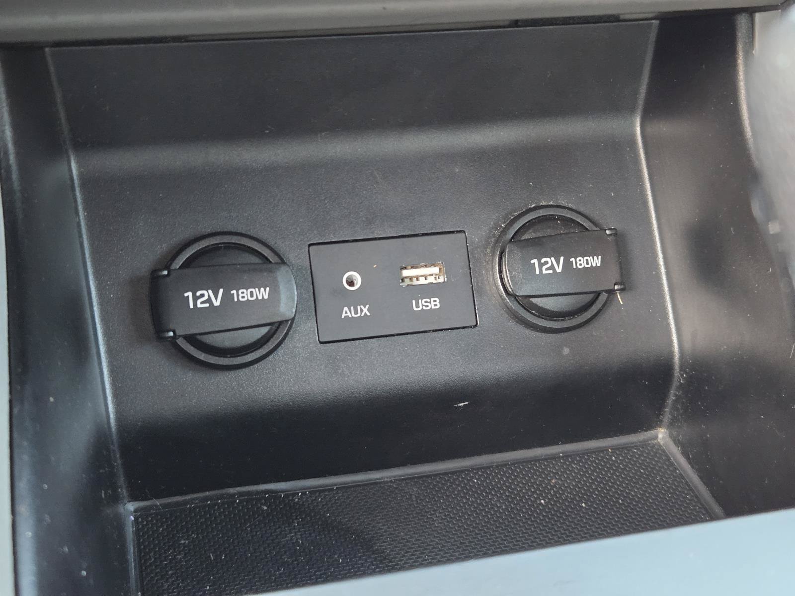 Used 2019 Hyundai Elantra SE FWD image 11