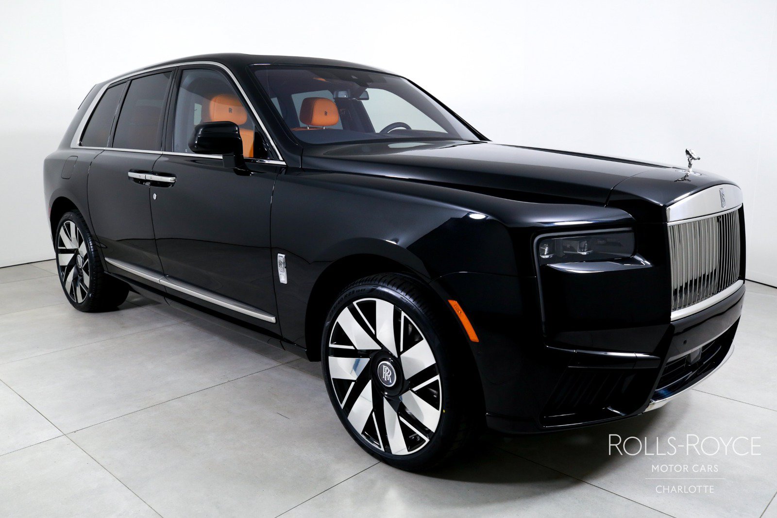 New 2026 Rolls-Royce Cullinan AWD/4WD image 6