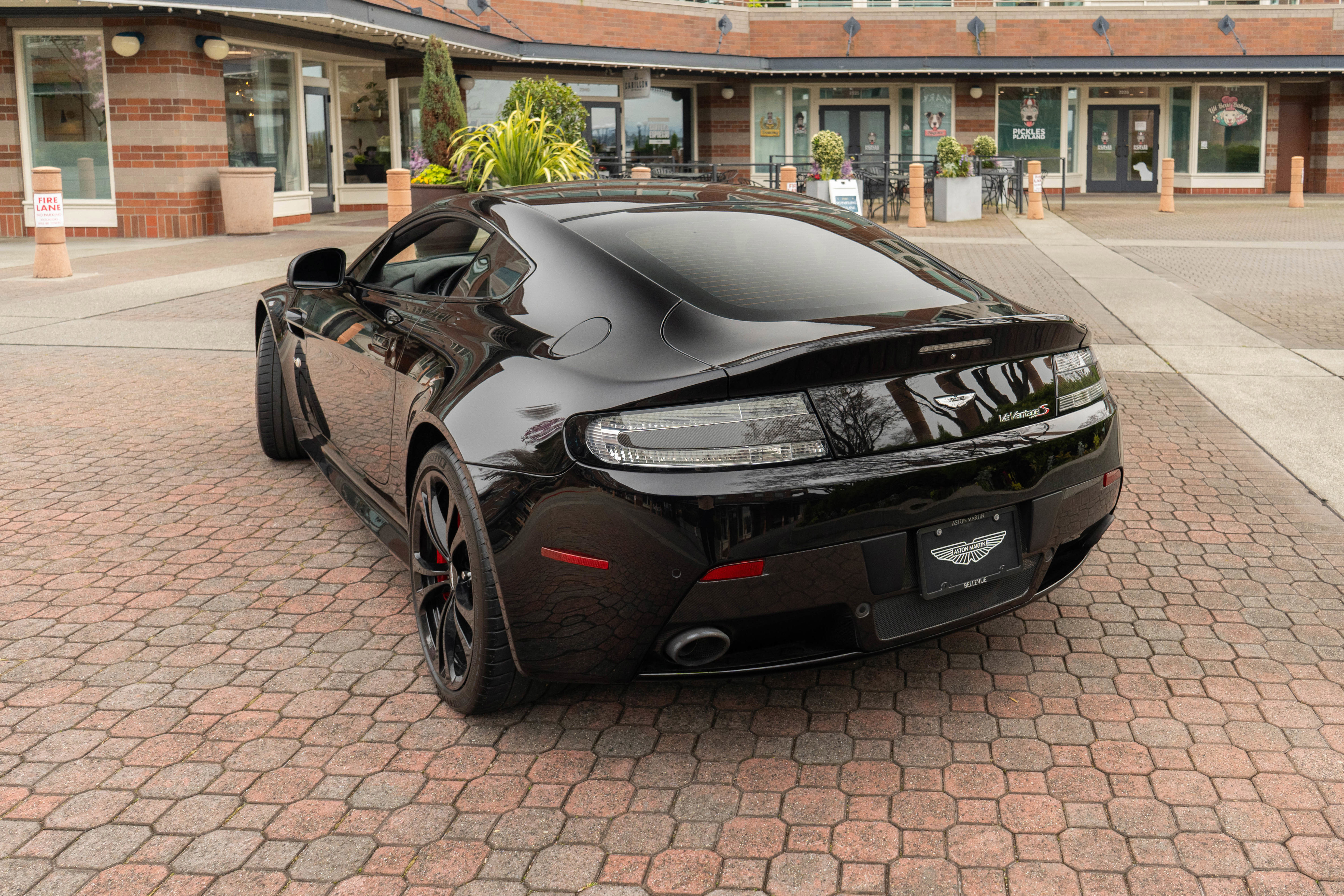 Used 2015 Aston Martin V12 Vantage S image 41