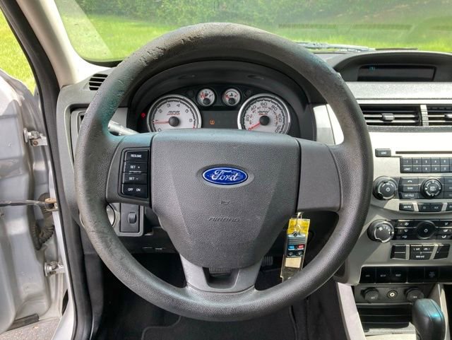 Used 2008 Ford Focus SE FWD image 14