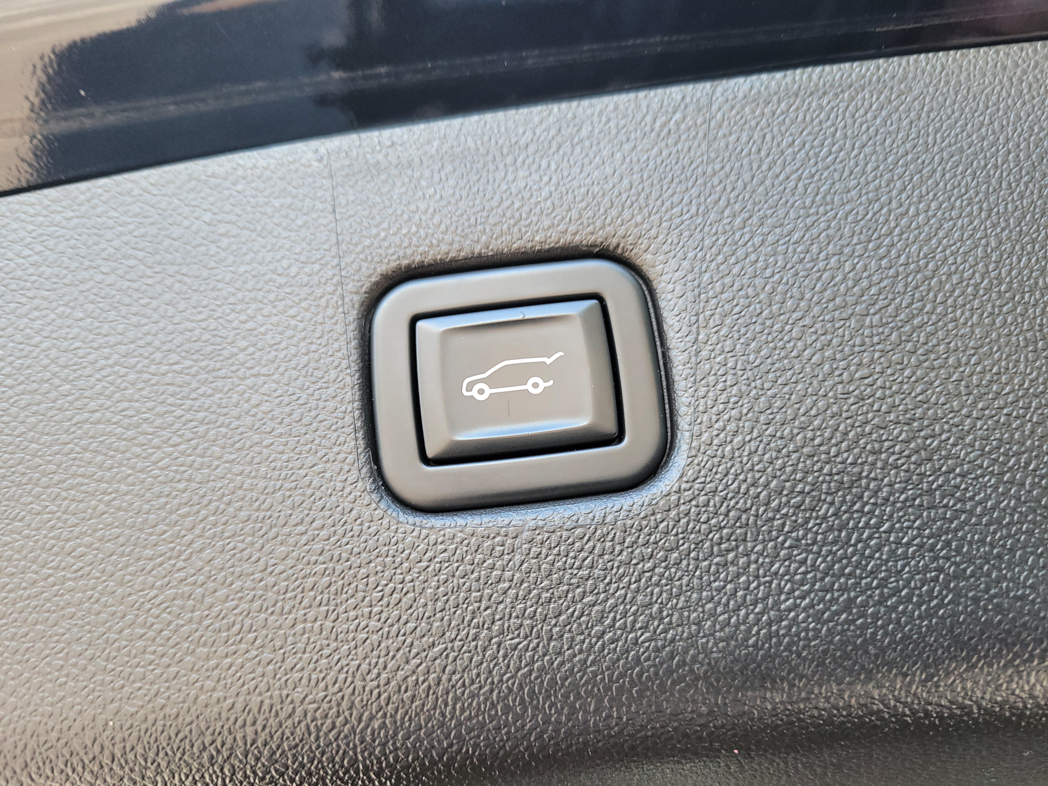 Certified 2021 Chevrolet Blazer LT w/ Sound & Technology Package FWD image 8