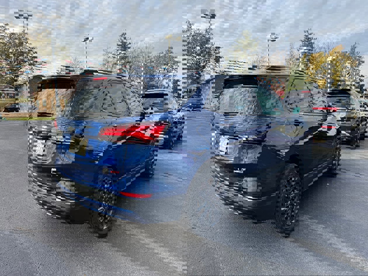 Used 2022 Chevrolet Equinox RS w/ Infotainment Package image 5