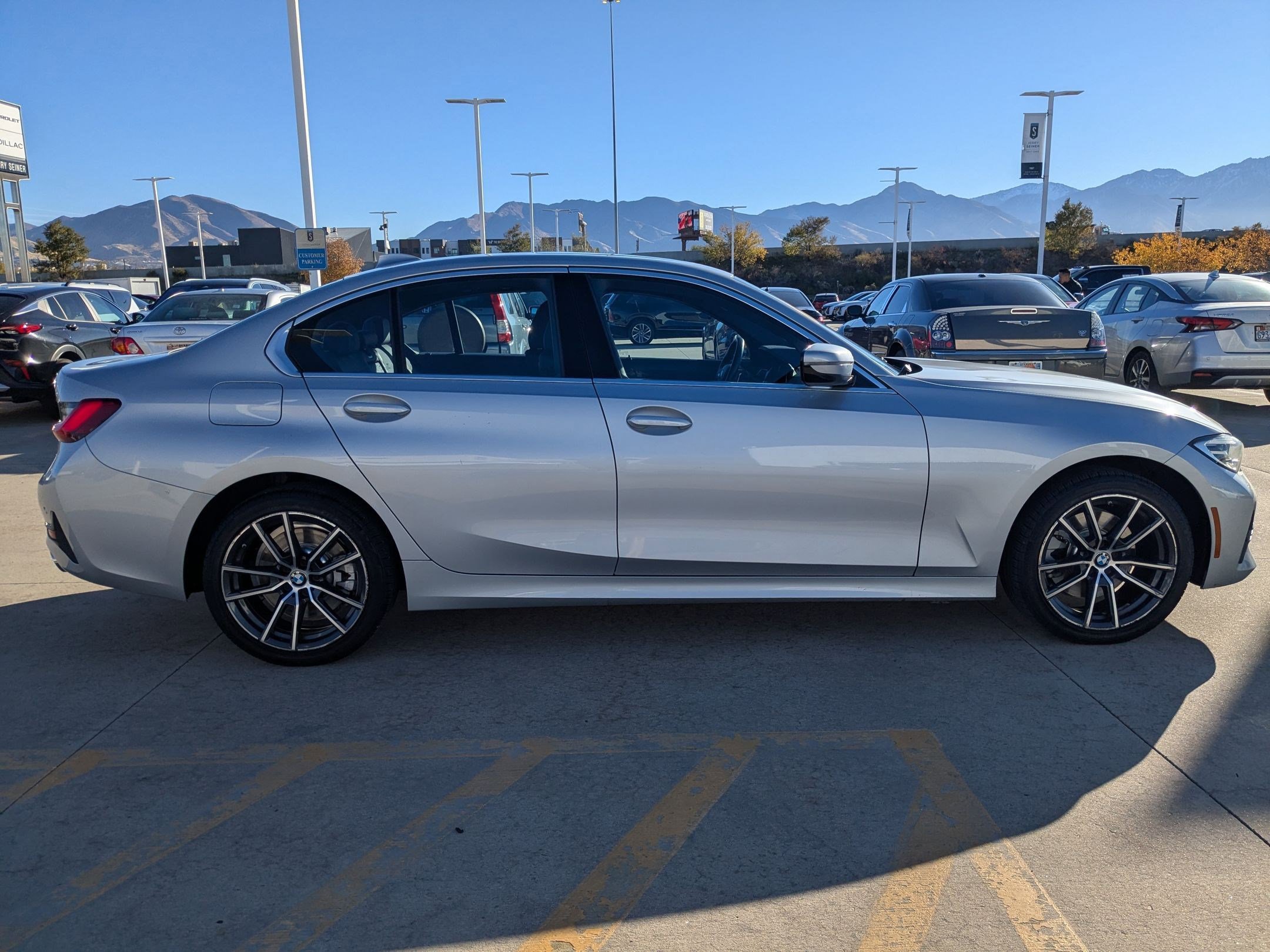 Used 2020 BMW 330i xDrive Sedan w/ Convenience Package image 7