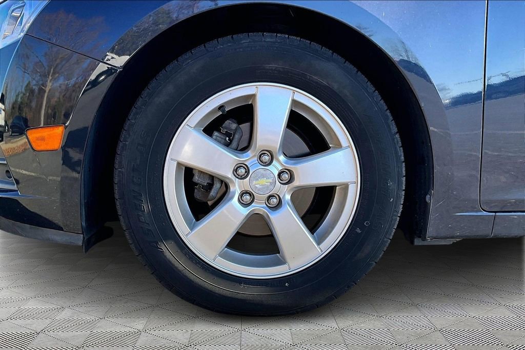 Used 2014 Chevrolet Cruze LT image 20