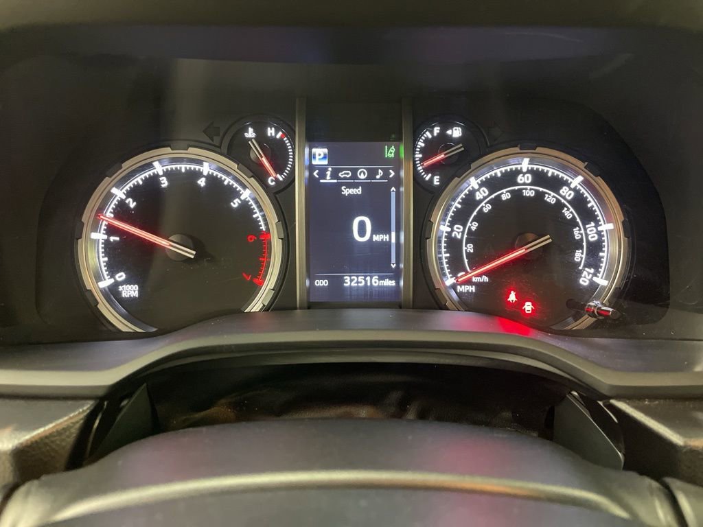 Used 2023 Toyota 4Runner TRD Off-Road Premium w/ Off Road Premium Plus Package AWD/4WD image 19