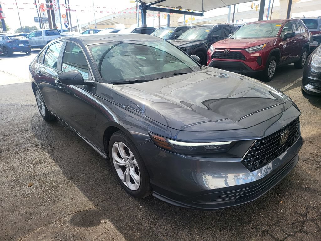 Used 2025 Honda Accord LX image 2