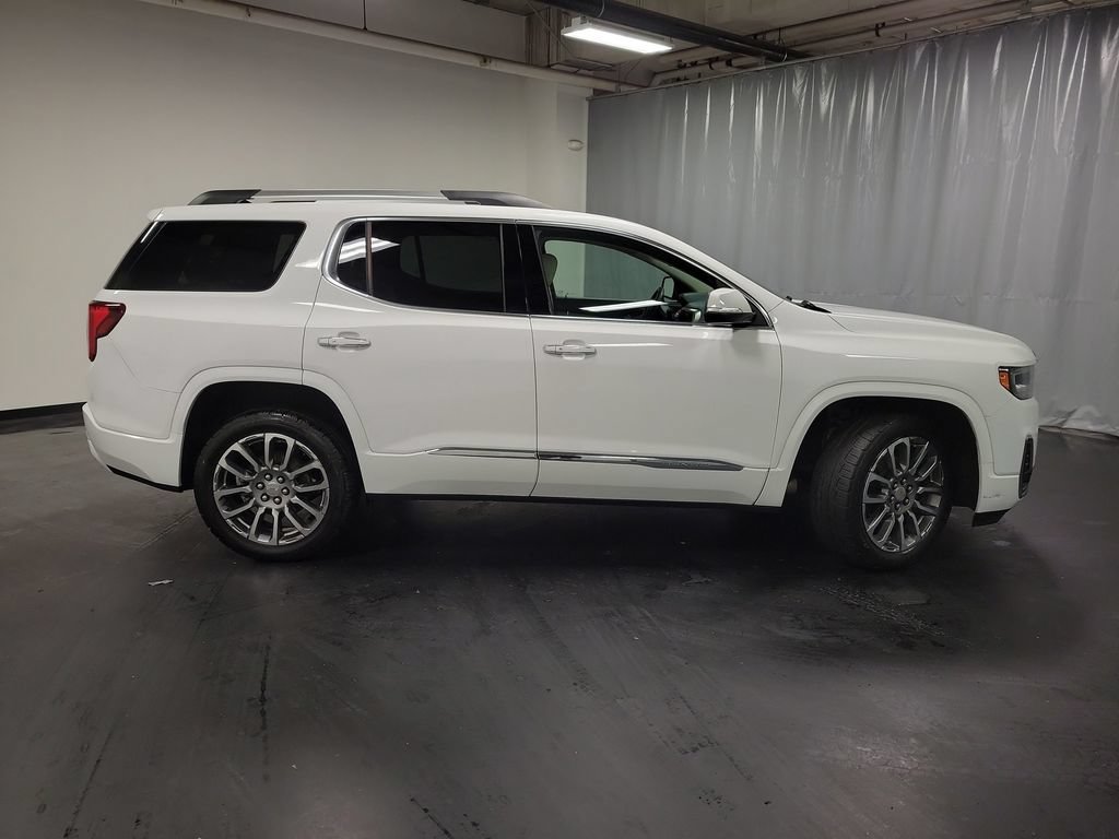 Used 2023 GMC Acadia Denali AWD/4WD image 9