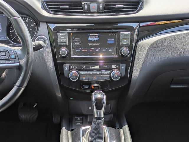 Used 2022 Nissan Rogue Sport SL FWD image 18