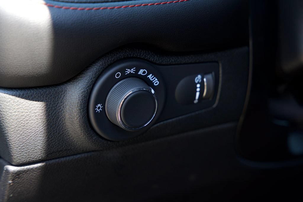 Used 2023 Dodge Durango GT RWD image 14