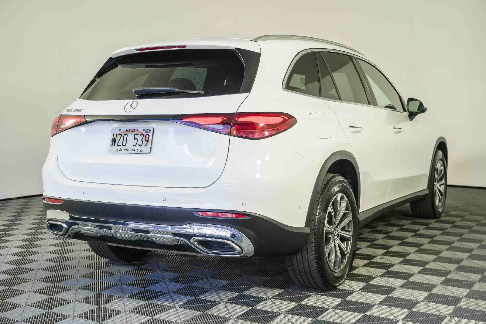 Used 2024 Mercedes-Benz GLC 300 image 8