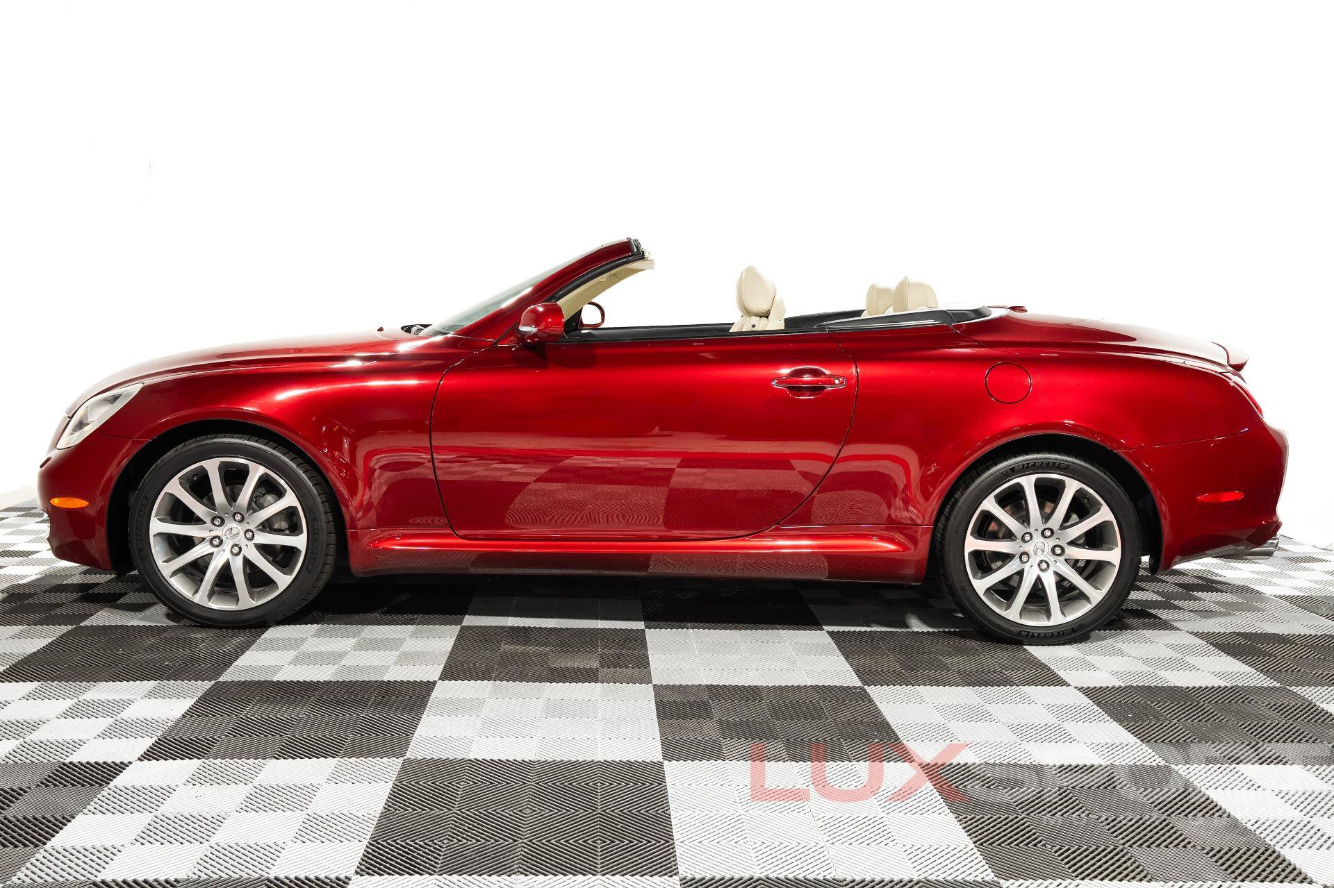 Used 2008 Lexus SC 430 Convertible RWD image 5