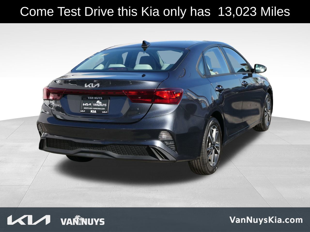 Used 2023 Kia Forte LXS w/ LXS Technology Package image 2