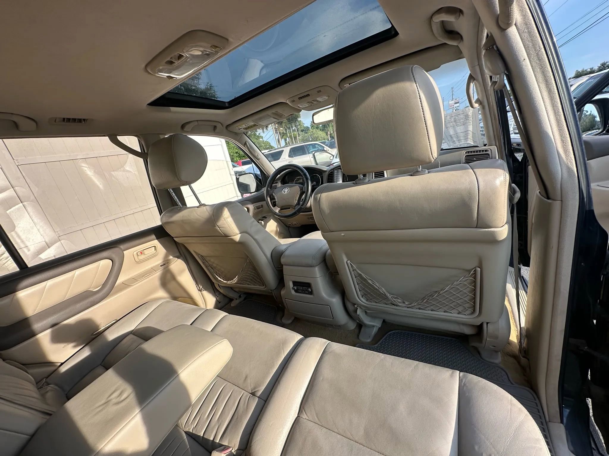 Used 2003 Toyota Land Cruiser AWD/4WD image 25