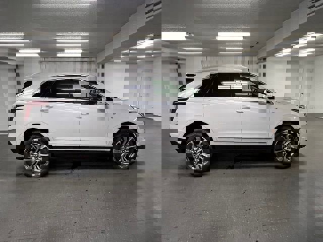 New 2026 Cadillac XT5 Premium Luxury w/ LPO, Floor Liner Package AWD/4WD image 6