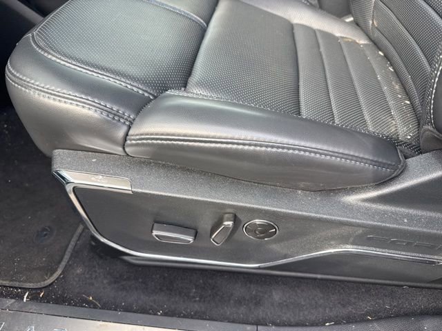 Used 2025 Ford F150 Platinum w/ Equipment Group 702A High image 8